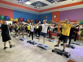 За ініціативи Ольги Бабенко  голови ГО «За рідне місто» та БО БФ «Рідна Батьківщина» провели акцію «Спорт єднає покоління, робить нас сильнішими фізично і духовно».