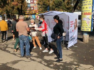 На агитационных палатках Ольги Бабенко можно ознакомиться с ее программой