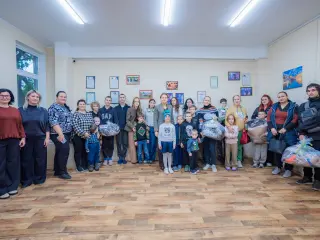 Fedor & Amy – Boxes of Hope for Ukraine 💙💛