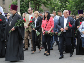 9 травня - це день пам'яті видатного подвигу, героїзму та мужності