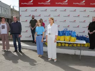 З нагоди 250-річчя міста Кривого Рогу, Ольга Бабенко привітала заслужених мешканців міста та надала їм продуктові набори