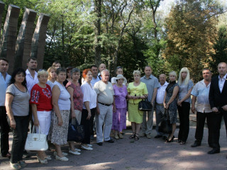 Депутаты и активисты «ЗА РІДНЕ МІСТО» почтили память жертв нацизма.