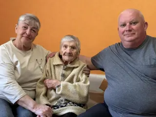 З нагоди Всесвітнього дня медичних сестер  привітали Шевцову Марію Федорівну