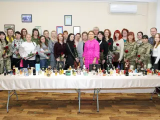 Атмосферний захід «Аромати душі» для жінок-військових, дружин та матерів військовослужбовців нашого міста.