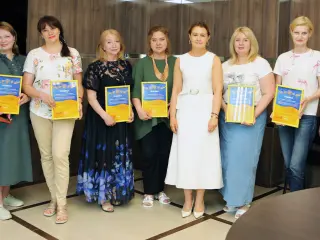 З нагоди Дня журналіста відбулася тепла зустріч голови ГО «За рідне місто» Ольги Бабенко та депутата Дніпропетровської обласної ради Марії Бабенко з журналістами Центрально-Міського району.