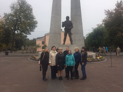 Памяти воинов. Торжественное мероприятия у монумента в Терновском районе