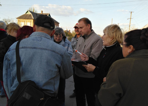 Зустріч керівника Довгинцівського РО з мешканцями вулиці Чорноморська