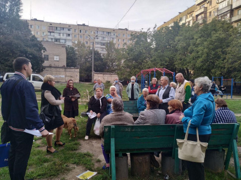 Кандидаты в депутаты встречаются с жителями каждого района города